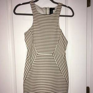 🆕 with tags tan and white dress.